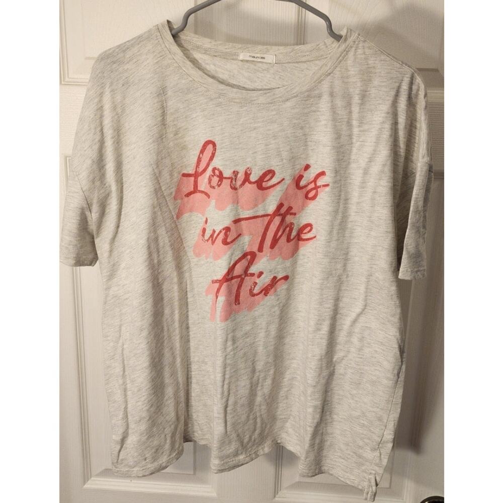 Maurices Love Is in the Air Tee Gray XL Pink Graphic Shirt